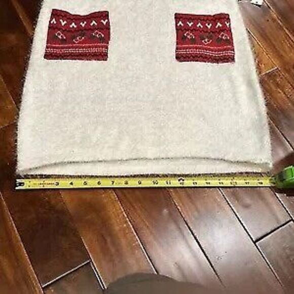 Women’s Christmas Outfit XL Tank Top and L Skirt Set Soft Fuzzy No Boundaries - Picture 13 of 16